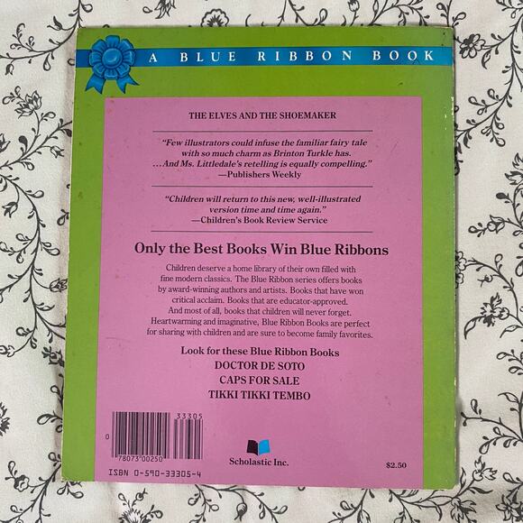 Vintage 1975 The Elves and the Shoemaker Paperback Book - Picture 2 of 7